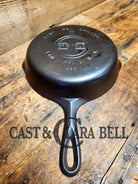 Beautiful piece! 1920’s Griswold #6 Skillet with Large Block Logo 699. Perfect for saute’s and sides. Restored and