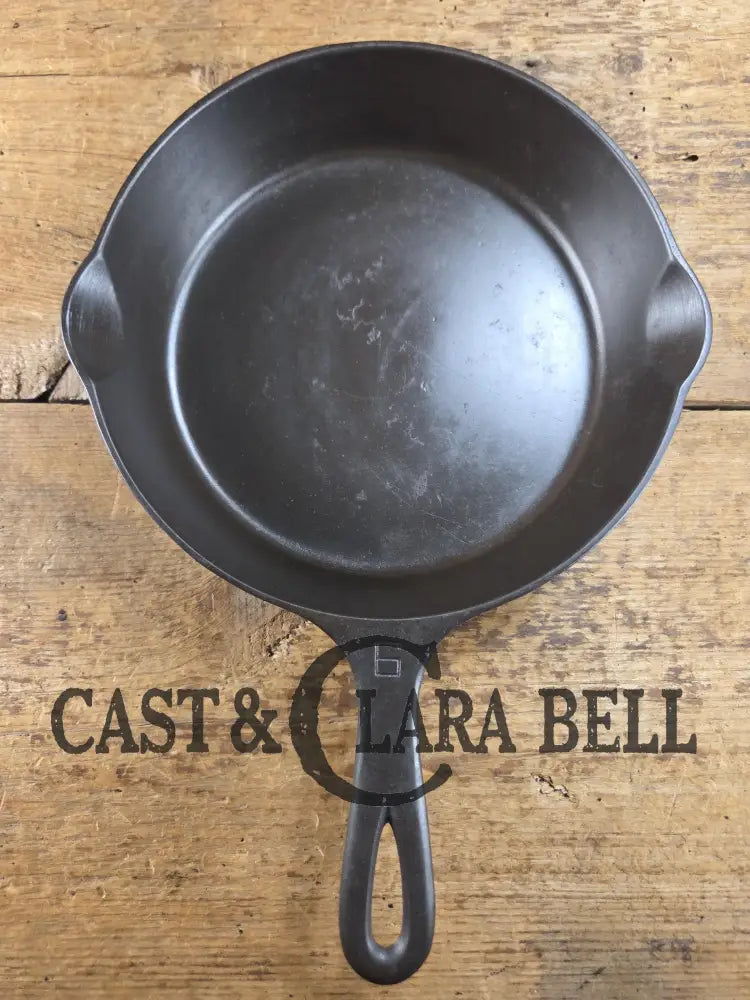 Beautiful Saute Pan! 1940’s Griswold #6 Cast Iron Skillet w/ Small Block Logo Flat Style Handle and Smooth Bottom 699