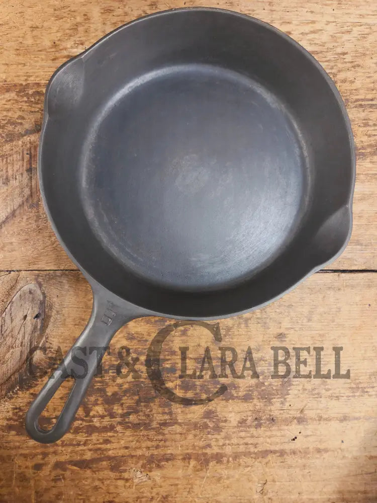 Beautiful Saute Pan! 1940’s Griswold #6 Cast Iron Skillet w/ Small Block Logo Flat Style Handle and Smooth Bottom 699 W