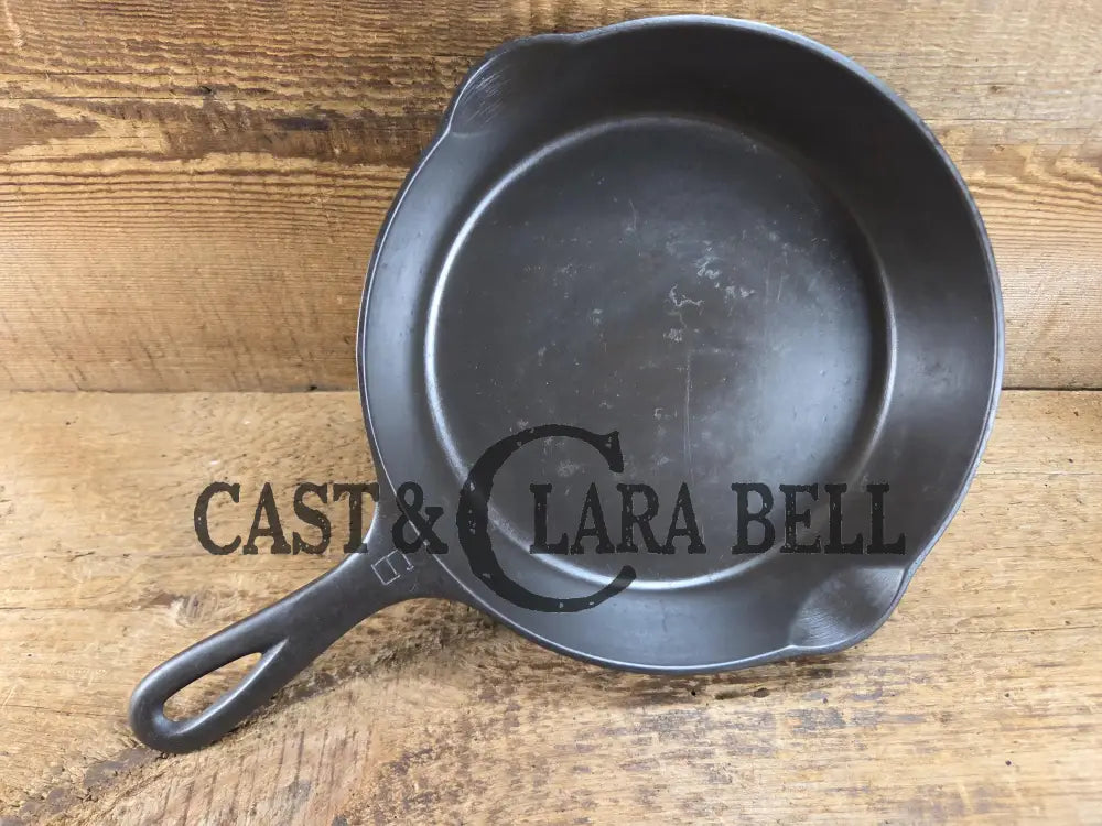 Beautiful Saute Pan! 1940’s Griswold #6 Cast Iron Skillet w/ Small Block Logo Flat Style Handle and Smooth Bottom 699