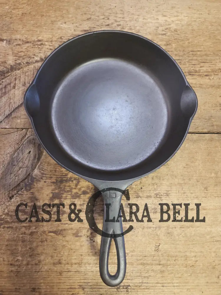 Beautiful Saute Pan! 1940’s Griswold #6 Cast Iron Skillet w/ Small Block Logo Flat Style Handle and Smooth Bottom 699 M