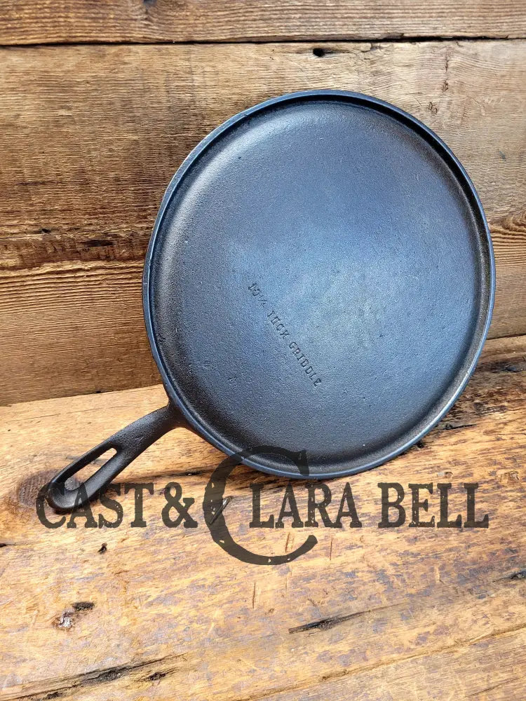 Beautiful Swirls!! 1940’S Era Unmarked Wagner #9 Round Griddle ’10 1/4 Inch Griddle ’ A.