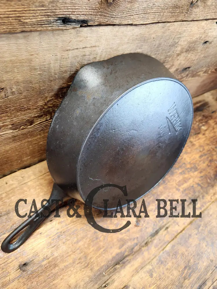 Beautiful! Wapak #8 Cast Iron Skillet. Straight Logo #8. Great Daily User! Skillet