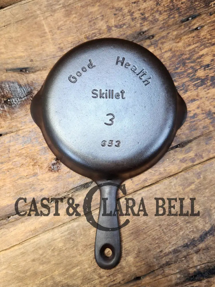 Beautifully Unique Griswold’s Good Health #3 ’Egg’ Skillet 653.