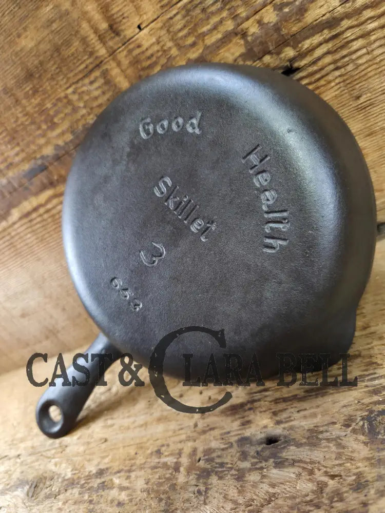 Beautifully unique Griswold’s Good Health #3 ’Egg’ Skillet 653.
