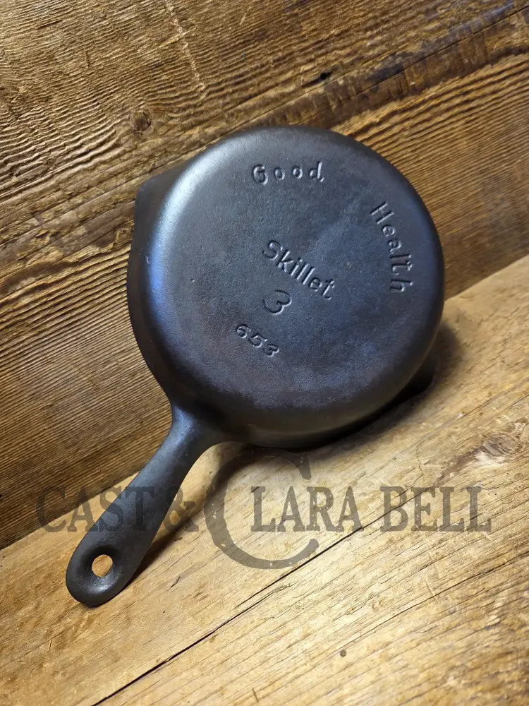 Beautifully unique Griswold’s Good Health #3 ’Egg’ Skillet 653. Restored and Ready To Use! Skillet