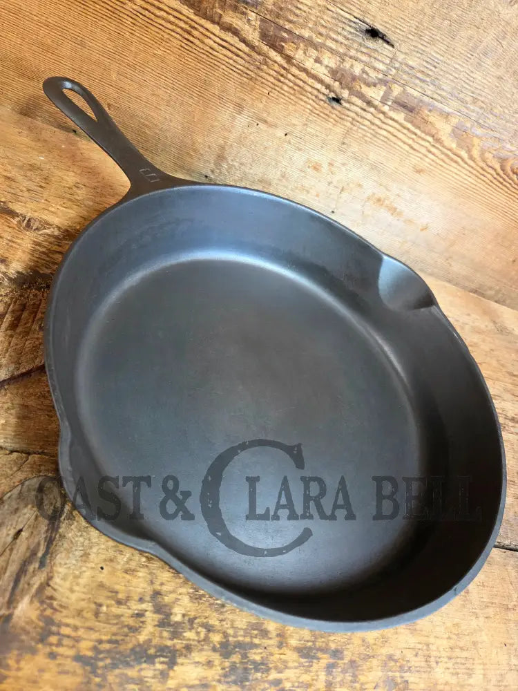 Beauty! 1930’s Griswold #9 Skillet with Large Block Logo and Smooth Bottom 710 - Skillet