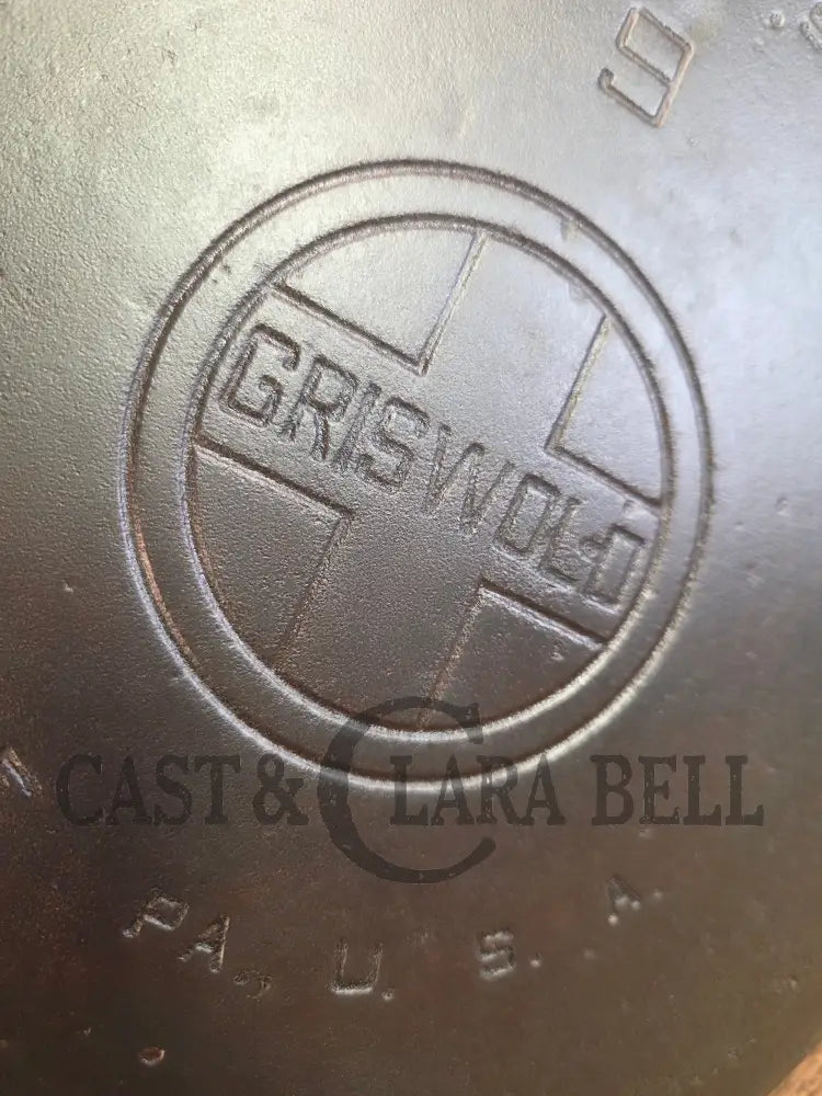 Beauty! 1930’s Griswold #9 Skillet with Large Block Logo and Smooth Bottom 710 - Skillet