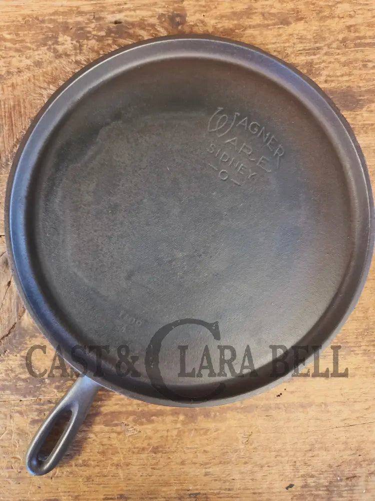 BEST Seller! 1930’s Wagner #9 Round Griddle Stylized Logo 1109 A. Perfect for grilled cheese omelettes and flat iron
