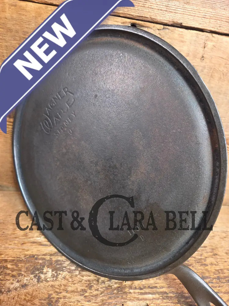 BEST Seller! 1930’s Wagner #9 Round Griddle Stylized Logo 1109 D. Perfect for grilled cheese omelettes and flat iron