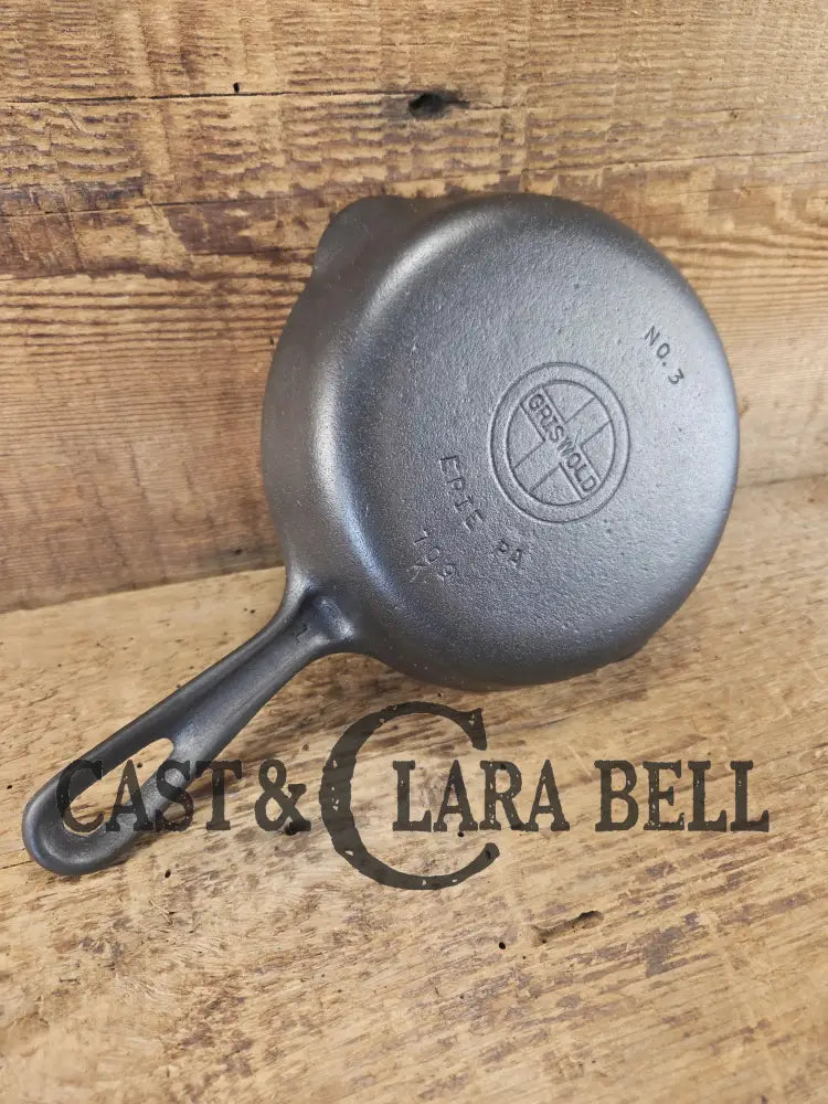 Best Seller! 1940’s Griswold No. 3 Cast Iron Egg Skillet with Grooved Handle 709 K Skillet
