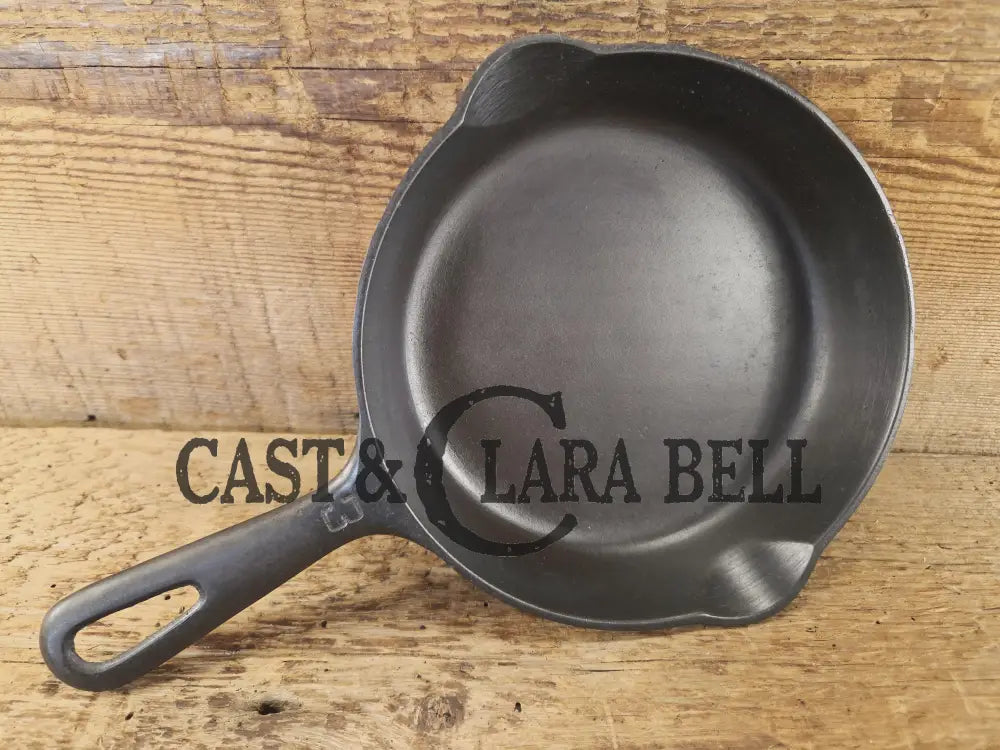 Best Seller! 1940’s Griswold No. 3 Cast Iron Egg Skillet with Grooved Handle 709 K Skillet