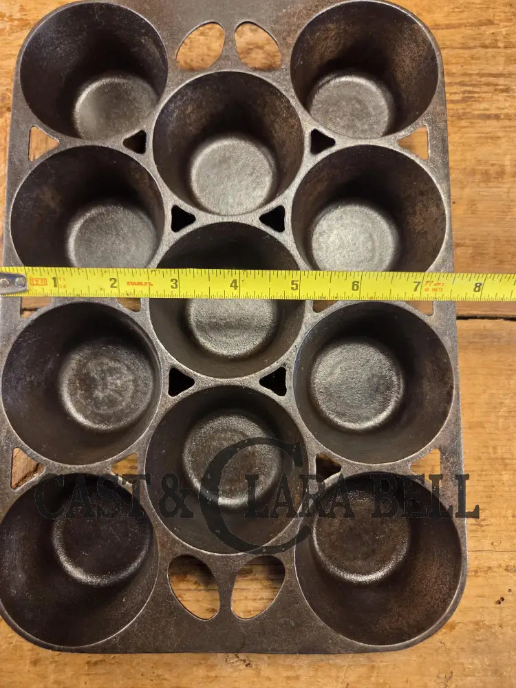 Best Seller! Lovely Griswold No. 10 Popover Pan 949 C. Open frame design is ready to make the best brownies muffins or