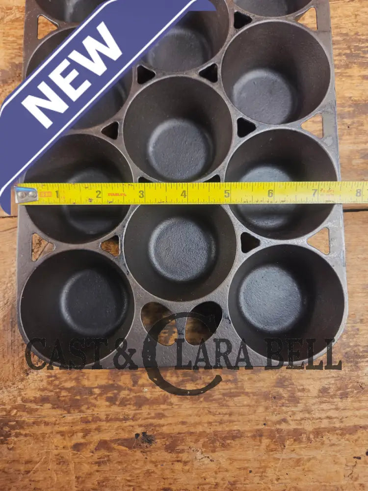 Best Seller! Lovely Griswold No. 10 Popover Pan 949. Open frame design is ready to make the best brownies muffins or