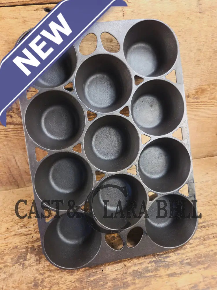Best Seller! Lovely Griswold No. 10 Popover Pan 949. Open frame design is ready to make the best brownies muffins or
