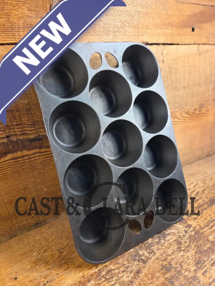 Best Seller! Lovely Griswold No. 10 Popover Pan 949. Open frame design is ready to make the best brownies muffins or