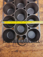 Best Seller! Lovely Griswold No. 10 Popover Pan 949. Open frame design is ready to make the best brownies muffins or