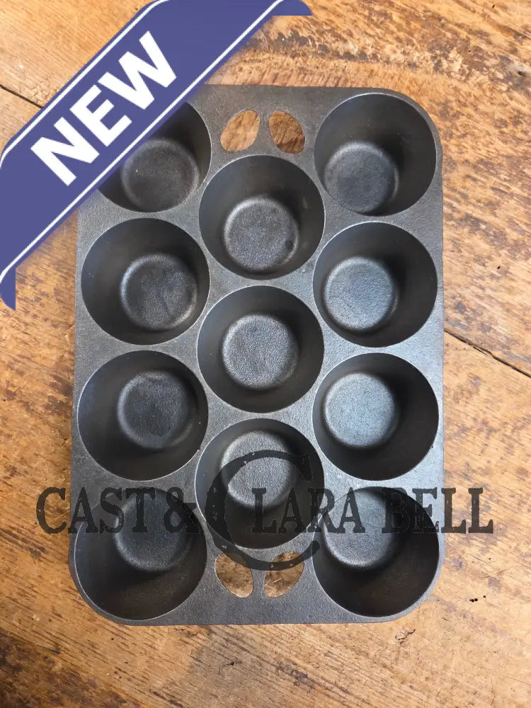 Best Seller! Lovely Griswold No. 10 Popover Pan 949. Open frame design is ready to make the best brownies muffins or
