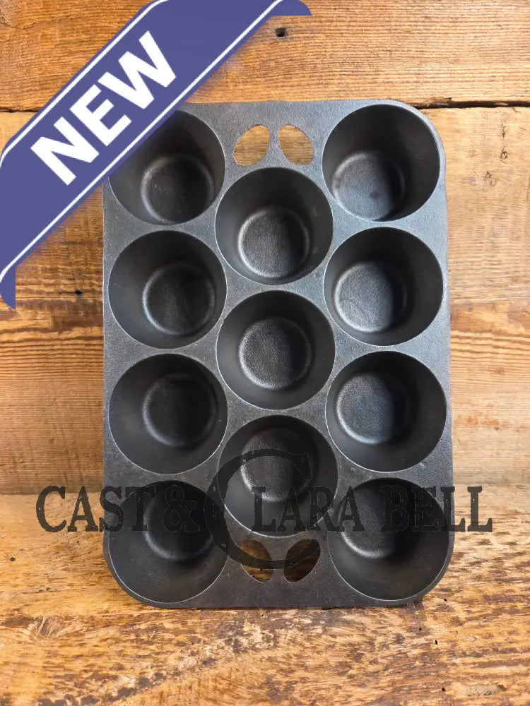 Best Seller! Lovely Griswold No. 10 Popover Pan 949. Open frame design is ready to make the best brownies muffins or