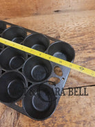 Best Seller! Lovely Griswold No. 10 Popover Pan 949. Open frame design is ready to make the best brownies muffins or