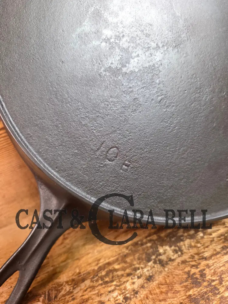 Big 1920’s era Wagner Ware #10 Cast Iron Skillet with Stylized Logo AND heat ring 10 B - Skillet
