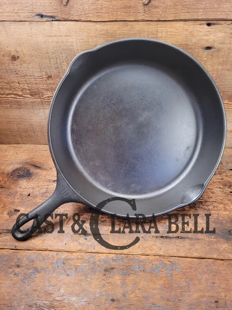 Big 1930S Wagner Ware #10 Cast Iron Skillet With Stylized Logo 1060 A