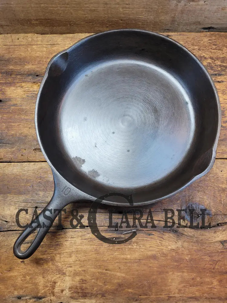 Big 1930’S Wagner Ware #10 Cast Iron Skillet With Stylized Logo 1060 A