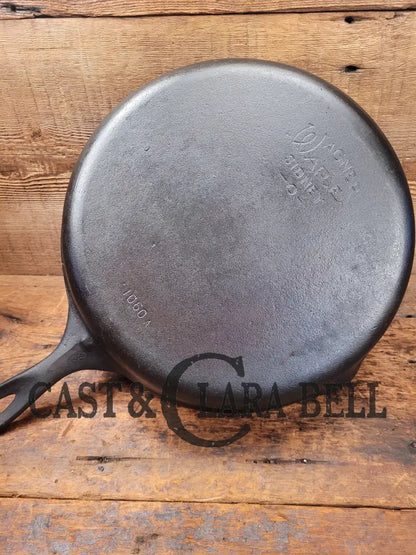 Big 1930S Wagner Ware #10 Cast Iron Skillet With Stylized Logo 1060 A