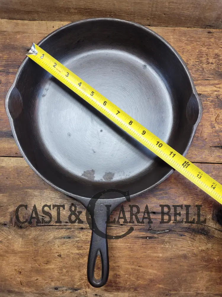 Big 1930’S Wagner Ware #10 Cast Iron Skillet With Stylized Logo 1060 A