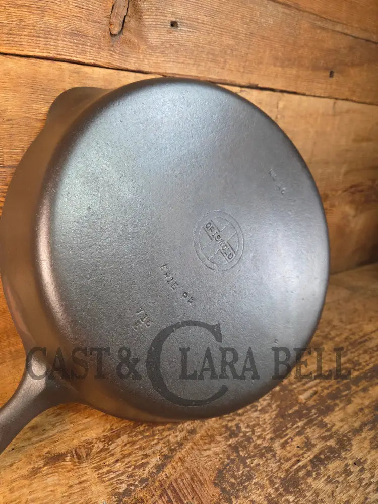 Big 1940’s Griswold #10 Skillet with Small Block Logo and Heat Ring 716 E. Fantastic every day pan Getting harder to