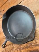 Big 1940’s Griswold #10 Skillet with Small Block Logo and Heat Ring 716 B. Fantastic every day pan Getting harder to