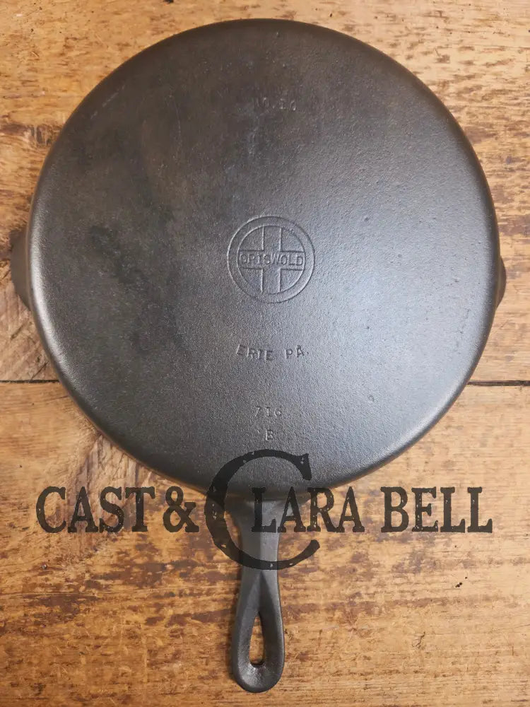 Big 1940’s Griswold #10 Skillet with Small Block Logo and Heat Ring 716 B. Fantastic every day pan Getting harder to