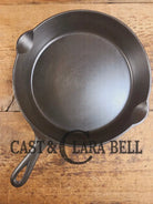 Big 1940’s Griswold #10 Skillet with Small Block Logo and Heat Ring 716 B. Fantastic every day pan Getting harder to