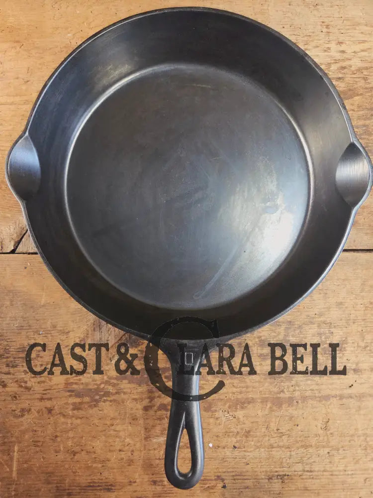 Big 1940’s Griswold #10 Skillet with Small Block Logo and Heat Ring 716 B. Fantastic every day pan Getting harder to