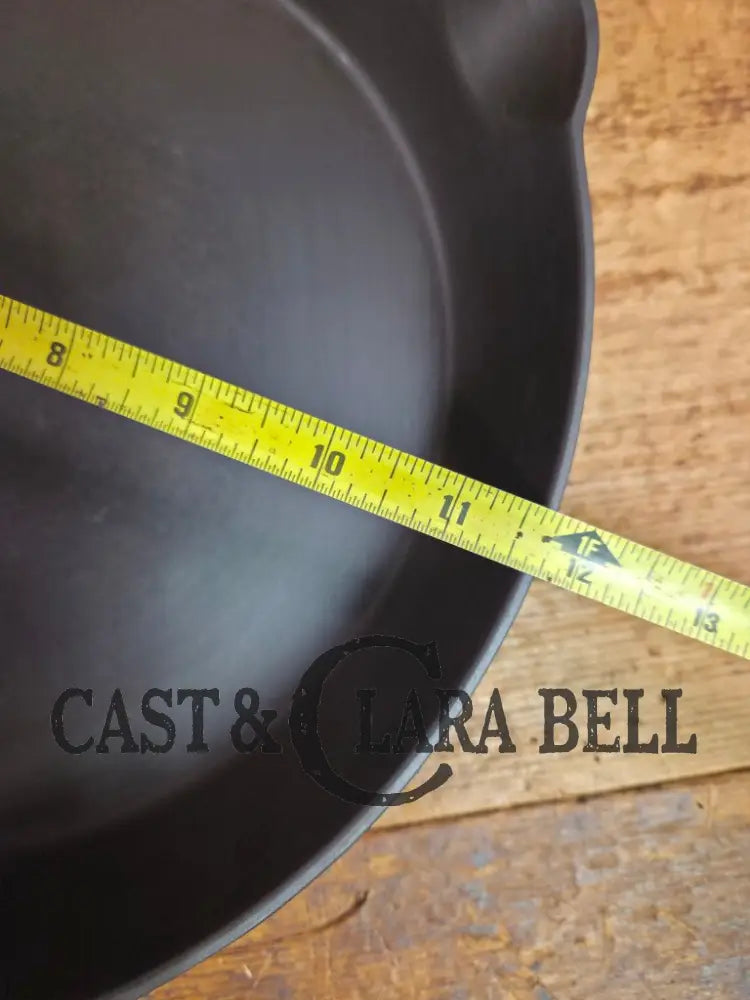 Big 1940’s Griswold #10 Skillet with Small Block Logo and Heat Ring 716 C. Fantastic every day pan Getting harder to