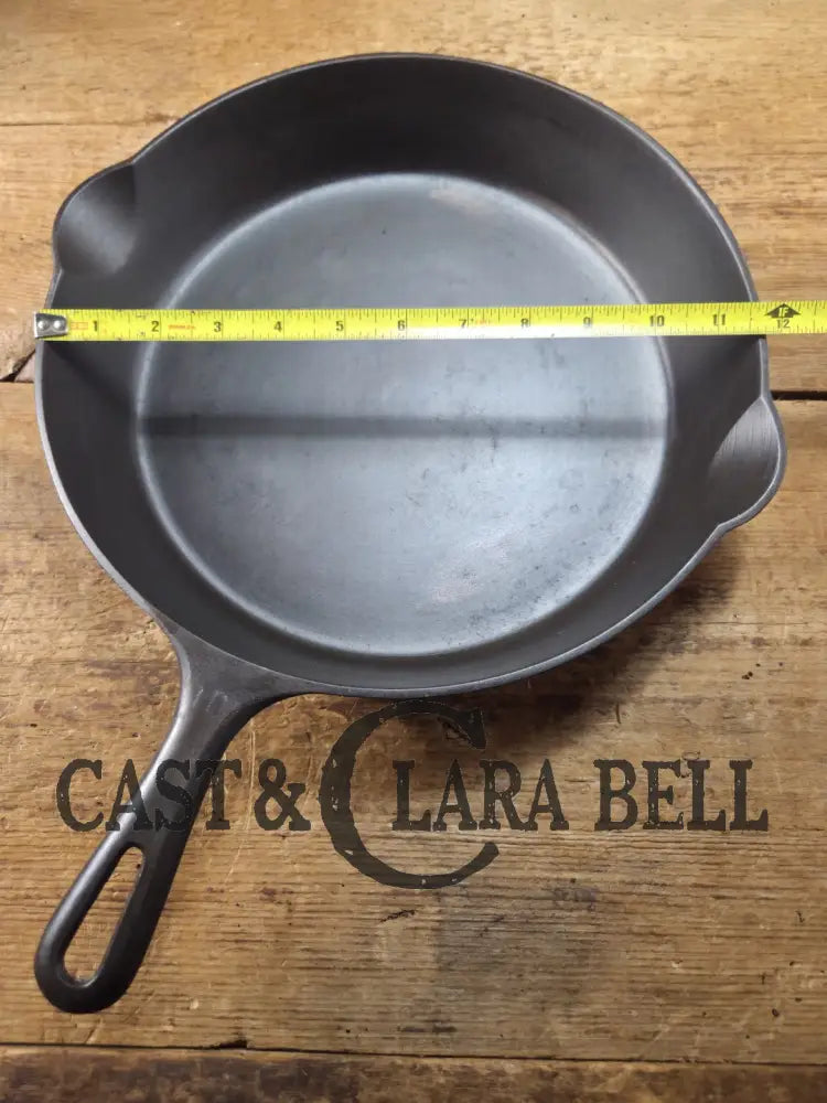 Big 1940’s Griswold #10 Skillet with Small Block Logo and Heat Ring 716 D. Fantastic every day pan Getting harder to