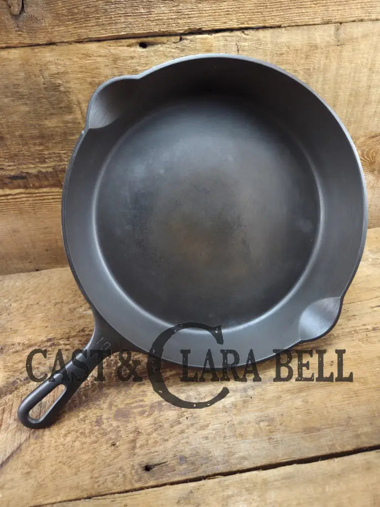 Big 1940’s Griswold #10 Skillet with Small Block Logo and Heat Ring 716 D. Fantastic every day pan Getting harder to