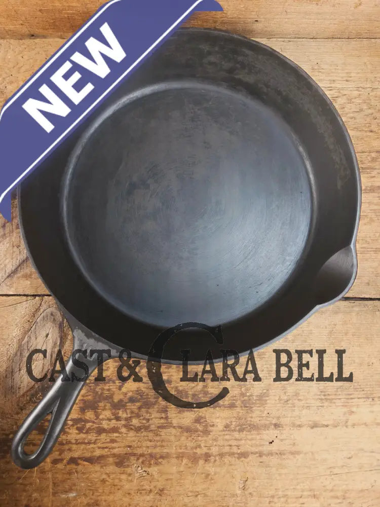 Big 1940’s Griswold #10 Skillet with Small Block Logo and Heat Ring 716. Fantastic every day pan Getting harder to find