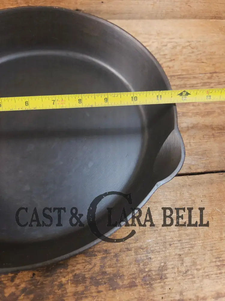 Big 1940’s Griswold #10 Skillet with Small Block Logo and Heat Ring 716 S. Fantastic every day pan Getting harder to