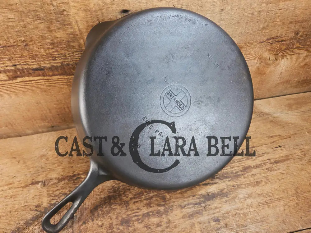 Big 1940’s Griswold #10 Skillet with Small Block Logo and Heat Ring 716 S. Fantastic every day pan Getting harder to
