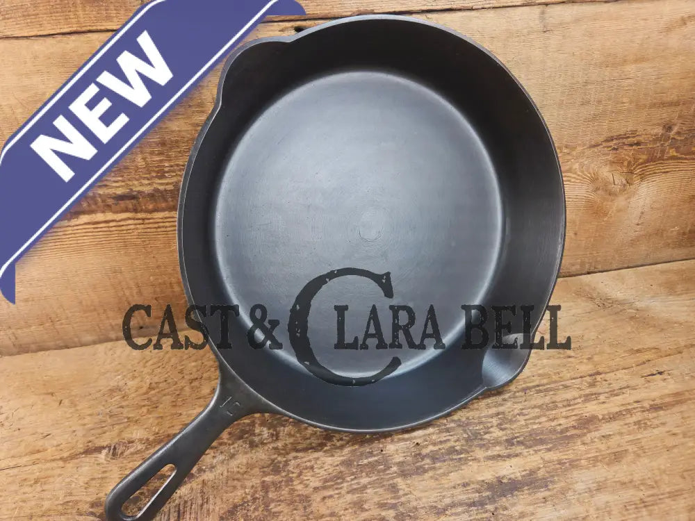 Big 1940’s Griswold #10 Skillet with Small Block Logo and Heat Ring 716 S. Fantastic every day pan Getting harder to