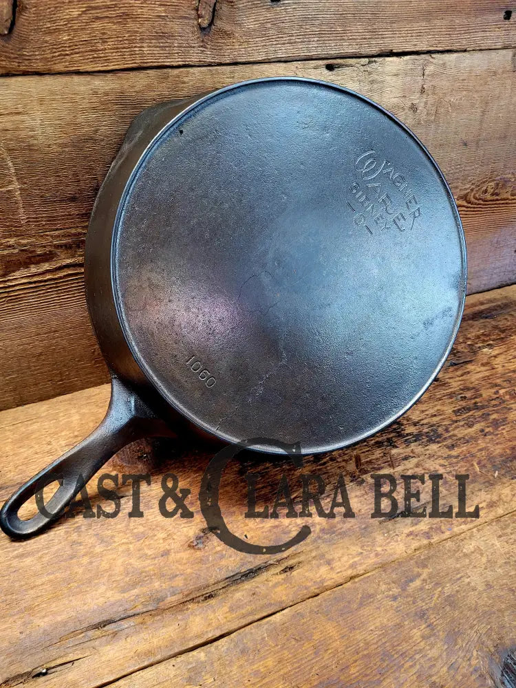 Big And Tough To Find! 1924 Wagner Ware #10 Cast Iron Skillet Stylized Logo And Heat Ring 1060.