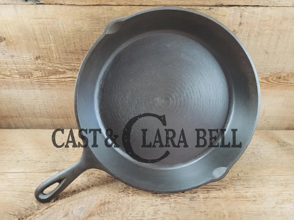 Big bacon skillet! Beautiful 1930’s Lodge #10 Cast Iron Skillet with 3 Notch Heat Ring.