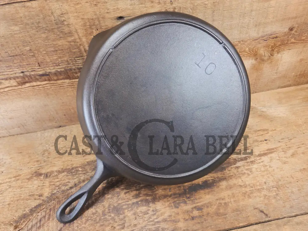 Big bacon skillet! Beautiful 1930’s Lodge #10 Cast Iron Skillet with 3 Notch Heat Ring - Skillet