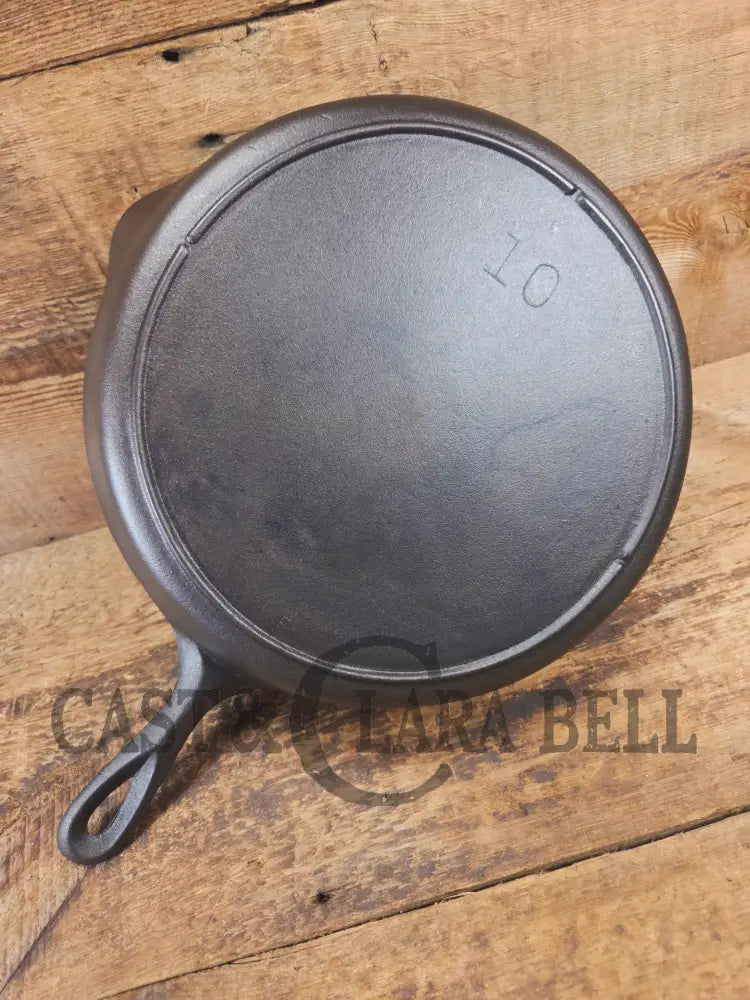 Big bacon skillet! Beautiful 1930’s Lodge #10 Cast Iron Skillet with 3 Notch Heat Ring - Skillet