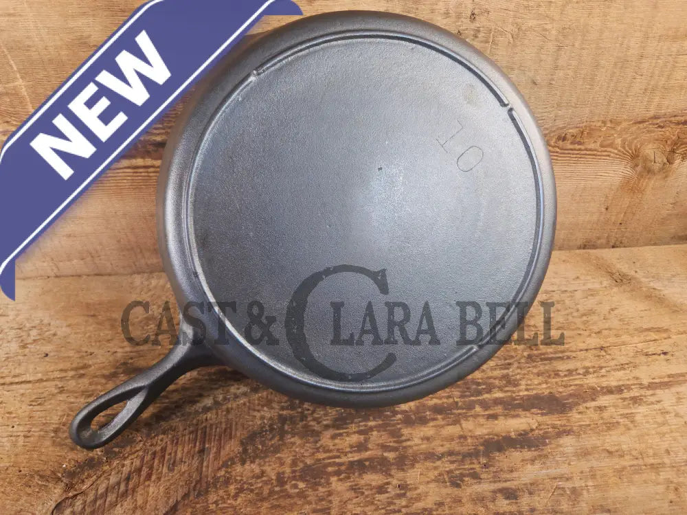 Big bacon skillet! Beautiful 1930’s Lodge #10 Cast Iron Skillet with 3 Notch Heat Ring. SC24 - Skillet