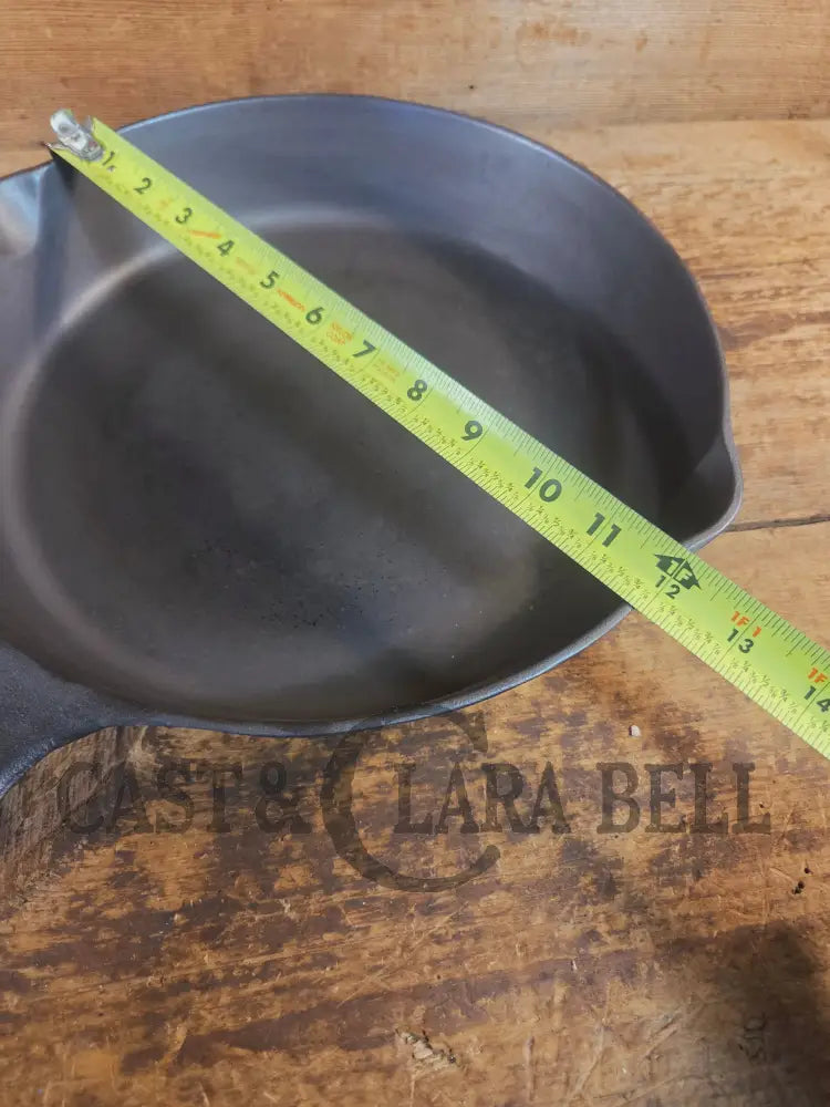 Big bacon skillet! Beautiful 1930’s Lodge #10 Cast Iron Skillet with 3 Notch Heat Ring. SC24 - Skillet