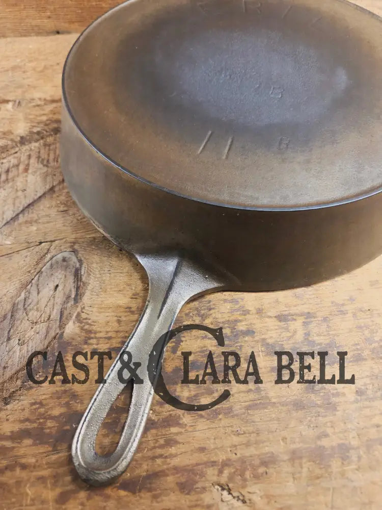 Big Bacon Skillet HTF 1890’s 3rd Series Erie (Griswold) #11 717 B Cast Iron Skillet. Huge!! Skillet