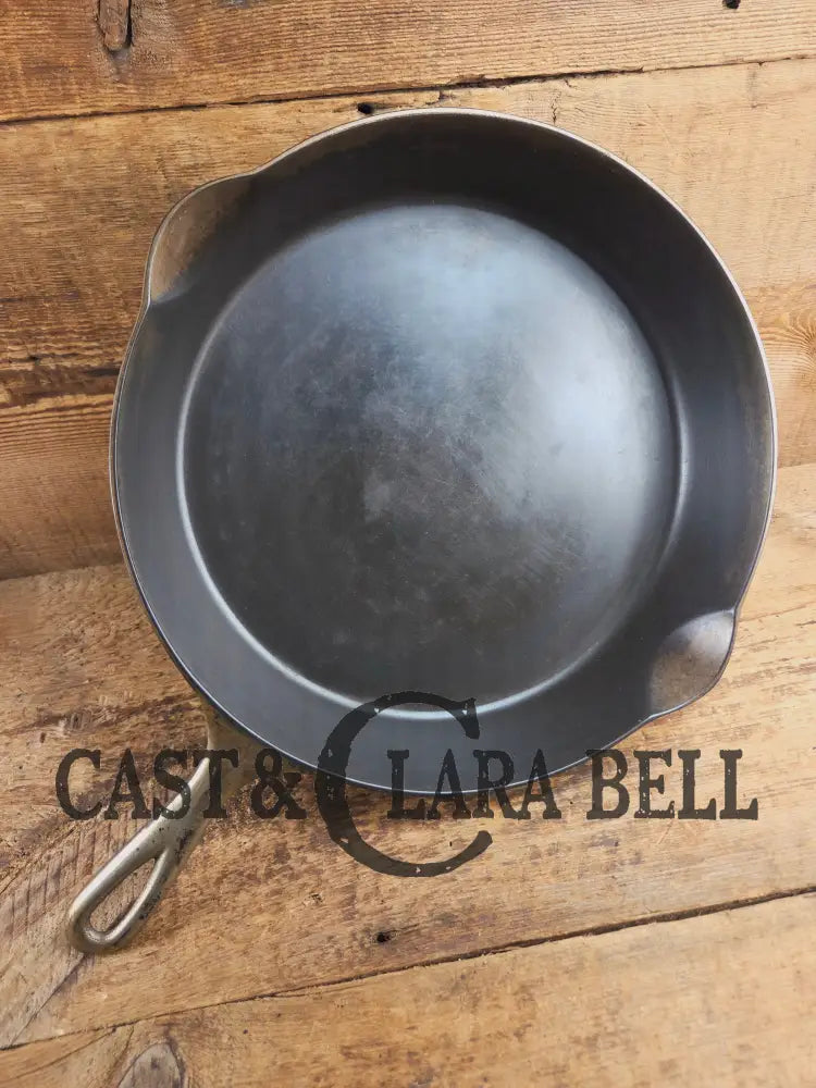 Big Bacon Skillet HTF 1890’s 3rd Series Erie (Griswold) #11 717 B Cast Iron Skillet. Huge!! Skillet