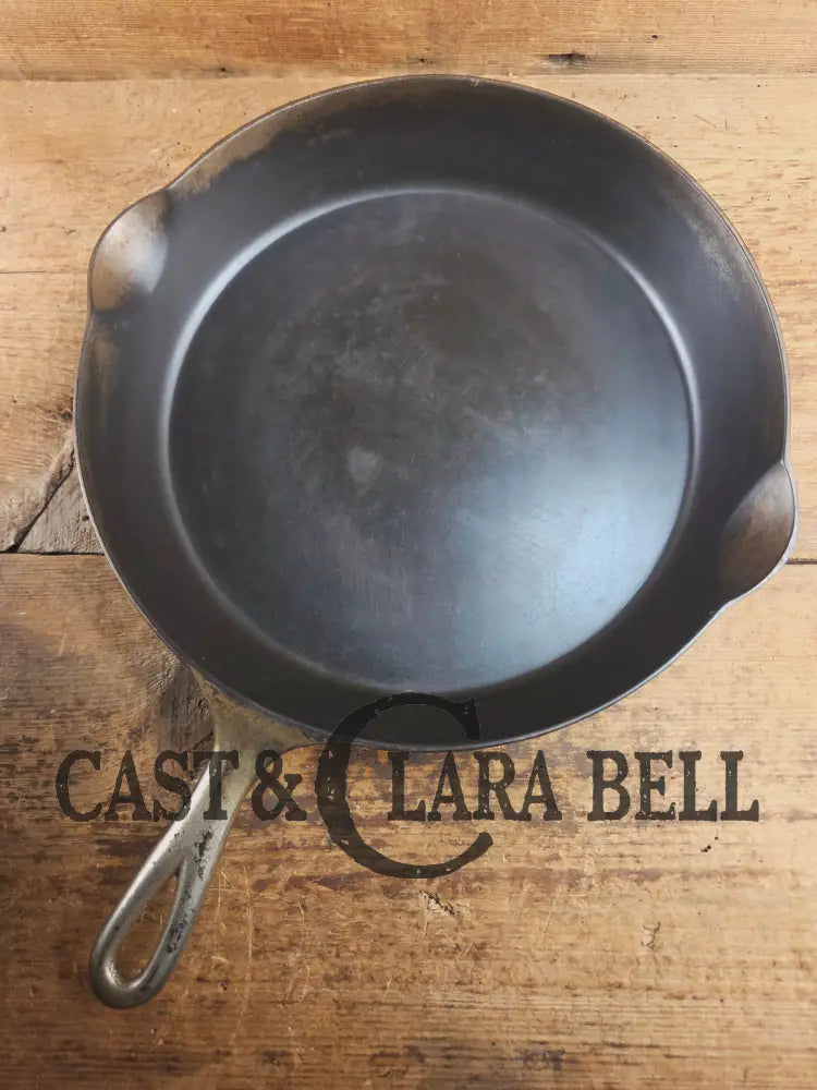 Big Bacon Skillet HTF 1890’s 3rd Series Erie (Griswold) #11 717 B Cast Iron Skillet. Huge!! Skillet